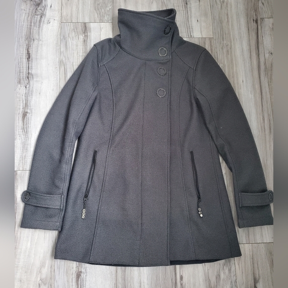 Lululemon jacket - Picture 5 of 10